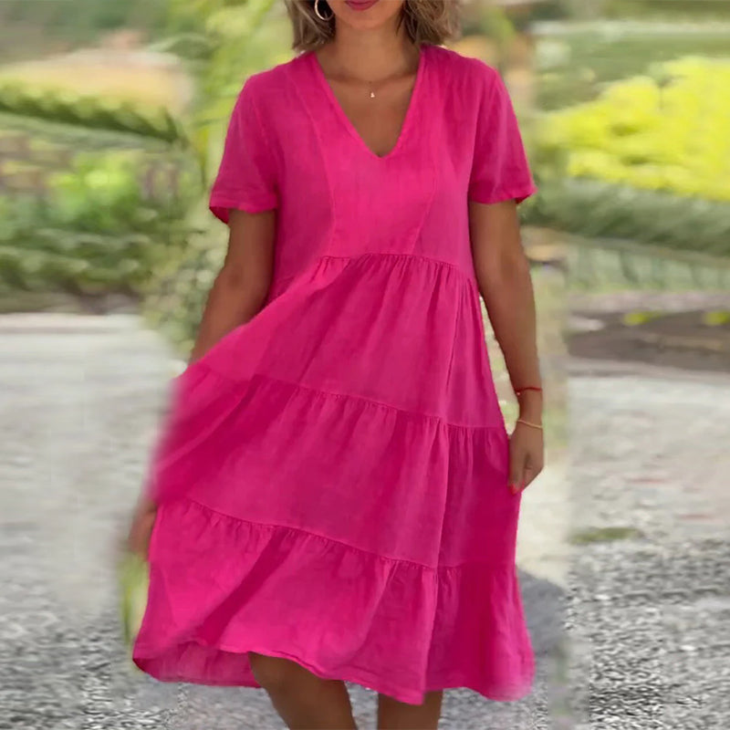 Schlichtes Kleid aus Baumwollleinen mit V-Ausschnitt
