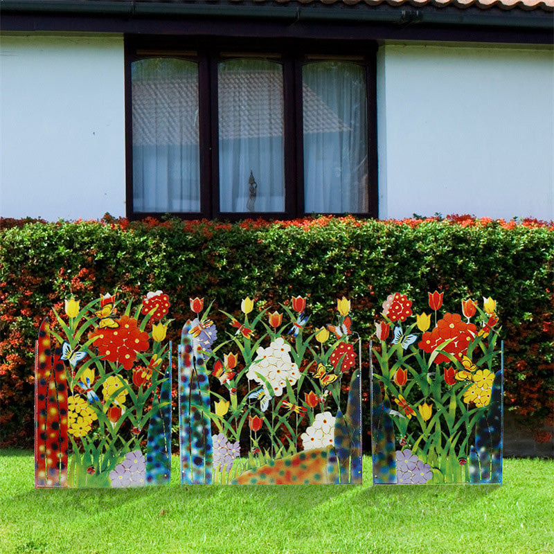 Kreative Blumen-Zaundekoration