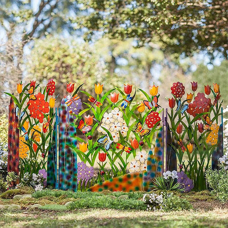 Kreative Blumen-Zaundekoration
