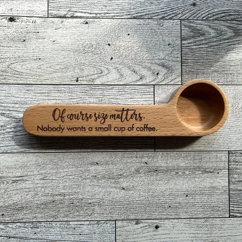 Gravierter Kaffeelöffel und Taschenclip