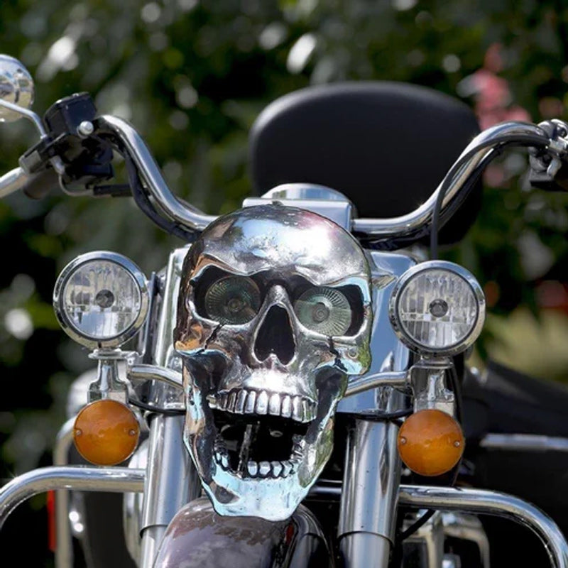 Leuchtende Totenkopf-Autodekoration aus Harz