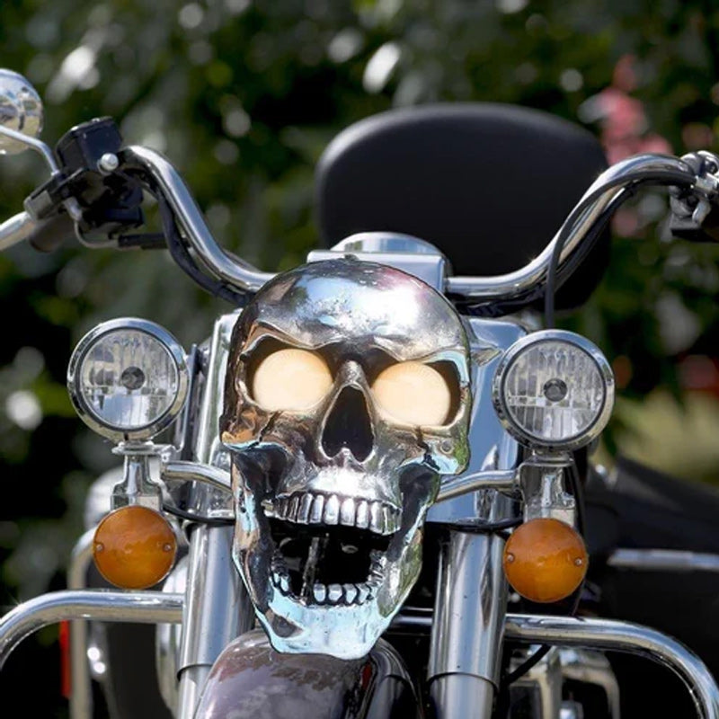 Leuchtende Totenkopf-Autodekoration aus Harz