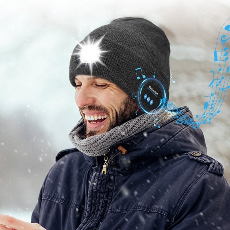 Bluetooth-Mütze mit LED-Licht & abnehmbaren Lautsprechern