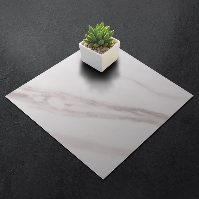 Marmor-Vinyl-Bodenfliesen zum Selbstkleben