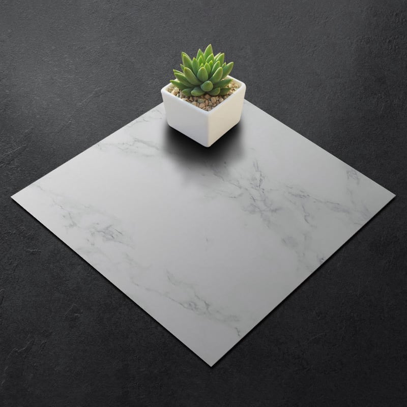Marmor-Vinyl-Bodenfliesen zum Selbstkleben